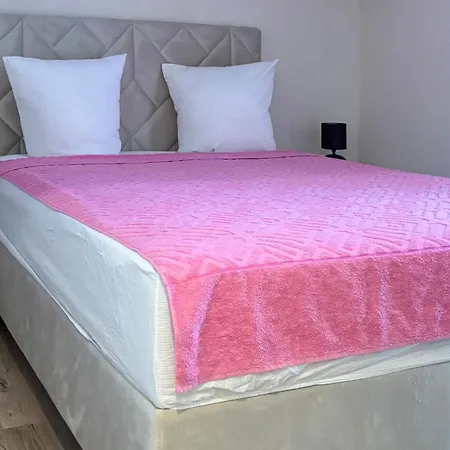 Beautiful In * Lovorje